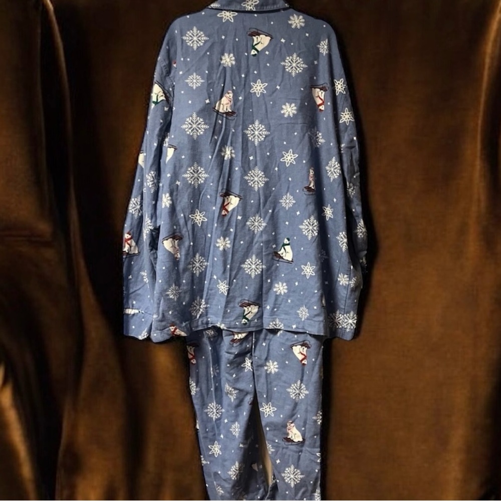 Old Navy ~ Women’s ~ 2 Piece Pajama Set ~ XL~Flannel ~Snowflakes & Polar Bears - Picture 10 of 16